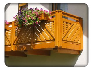 holzbalkon-modell-254.JPG