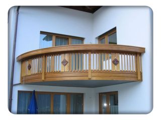 holzbalkon-modell-261.JPG